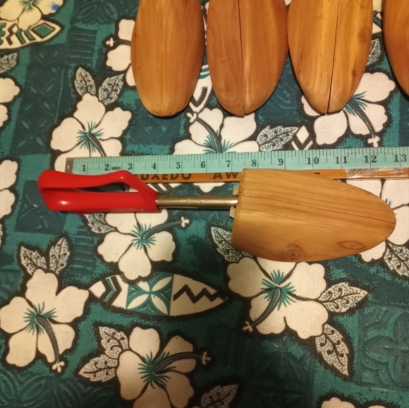 Florsheim Wooden Shoe trees size 4 - Picture 4 of 7
